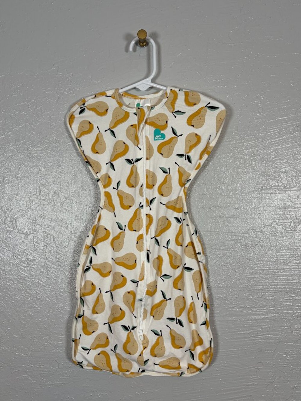 Love to Dream Swaddle Up Small 1.0 TOG 8-13 lbs Pears Print Stretch Two Way Zip